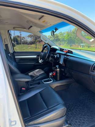 TOYOTA-HILUX-2.8 SR 4X4 CD 16V DIESEL 4P AUTOMÁTICO TOYOTA-HILUX-2019