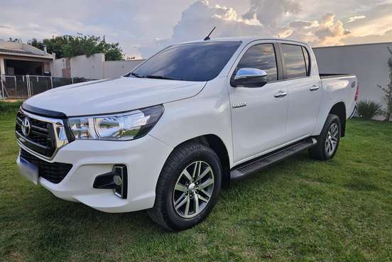 TOYOTA-HILUX-2020