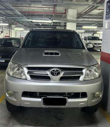 TOYOTA-HILUX-2006