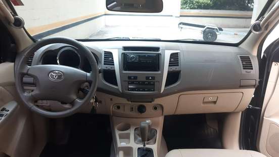 TOYOTA-HILUX SW4-2007