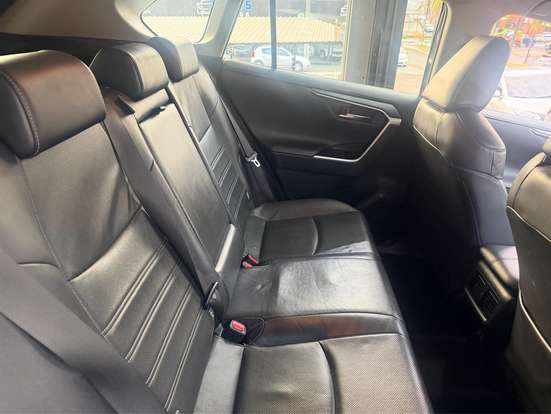TOYOTA-RAV4-2019