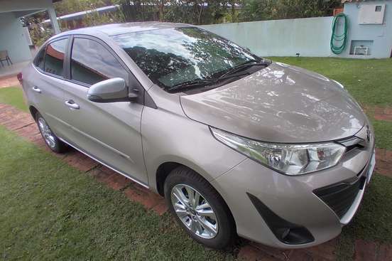 TOYOTA-YARIS-2018