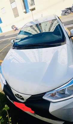 TOYOTA-YARIS-2023