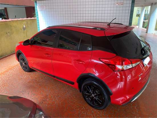 TOYOTA-YARIS-2019