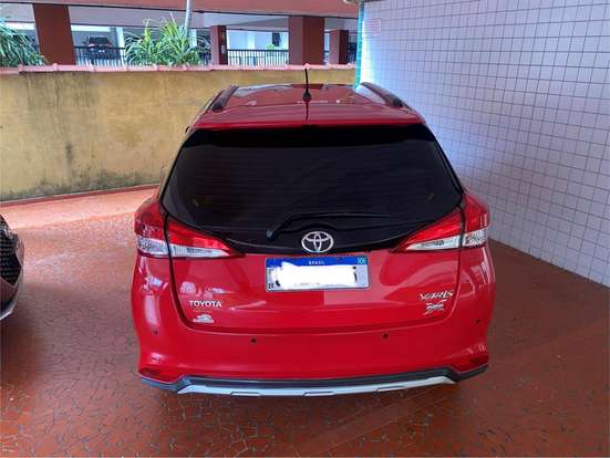 TOYOTA-YARIS-2019