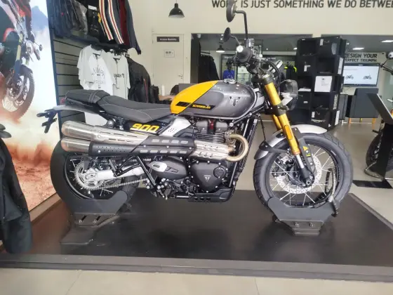 TRIUMPH SCRAMBLER 900 