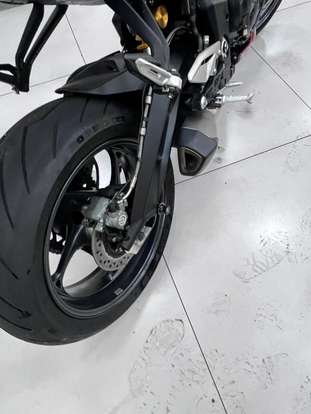TRIUMPH-STREET TRIPLE 765 RS-2024