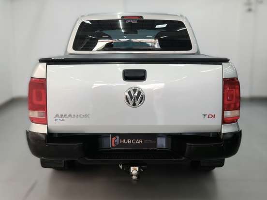 VOLKSWAGEN-AMAROK-2011