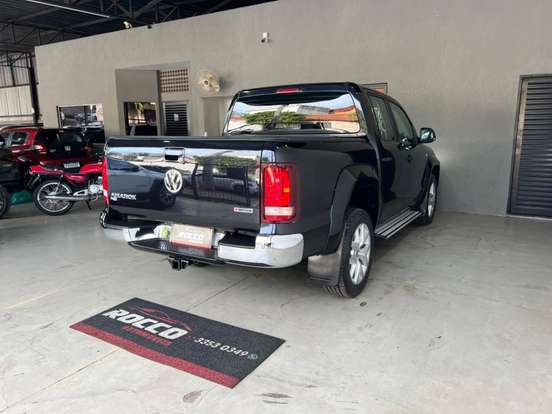 VOLKSWAGEN-AMAROK-2.0 HIGHLINE 4X4 CD 16V TURBO INTERCOOLER DIESEL 4P AUTOMÁTICO VOLKSWAGEN-AMAROK-2019