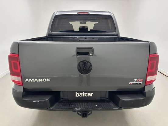 VOLKSWAGEN-AMAROK-2017