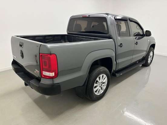 VOLKSWAGEN-AMAROK-2017