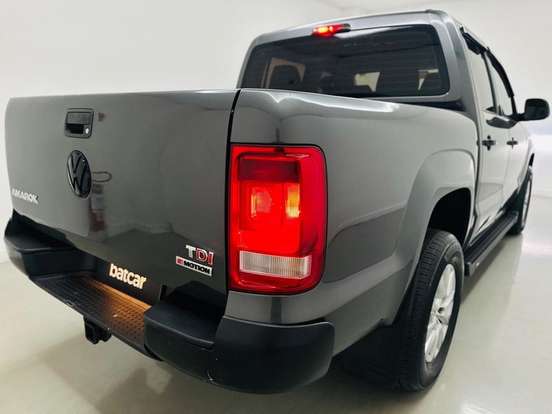 VOLKSWAGEN-AMAROK-2017