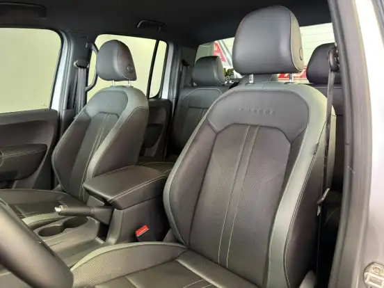 VOLKSWAGEN-AMAROK-2024