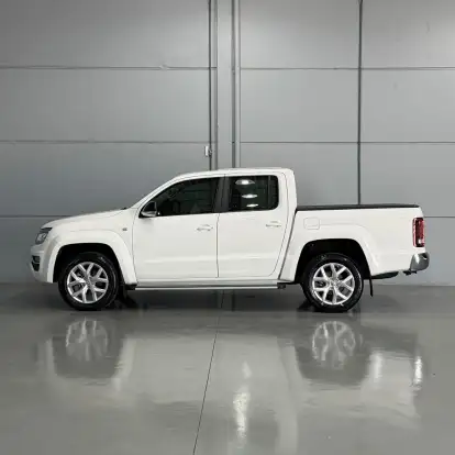 VOLKSWAGEN-AMAROK-2021