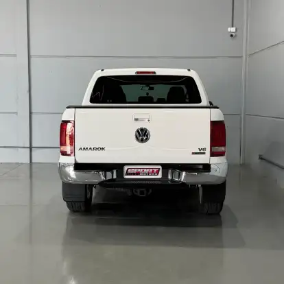 VOLKSWAGEN-AMAROK-2021