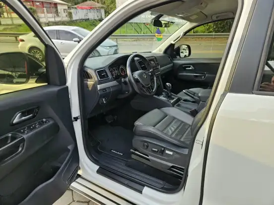 VOLKSWAGEN-AMAROK-3.0 V6 TDI DIESEL HIGHLINE CD 4MOTION AUTOMÁTICO VOLKSWAGEN-AMAROK-2021