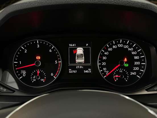 VOLKSWAGEN-AMAROK-2024