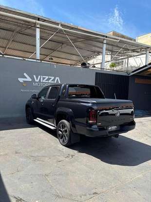 VOLKSWAGEN-AMAROK-2024