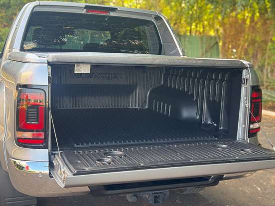 VOLKSWAGEN-AMAROK-2024