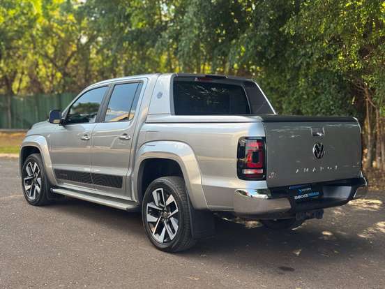 VOLKSWAGEN-AMAROK-2024
