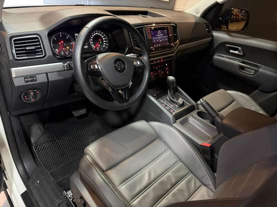 VOLKSWAGEN-AMAROK-3.0 V6 TDI DIESEL HIGHLINE CD 4MOTION AUTOMÁTICO VOLKSWAGEN-AMAROK-2023