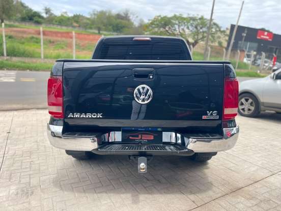 VOLKSWAGEN-AMAROK-2021