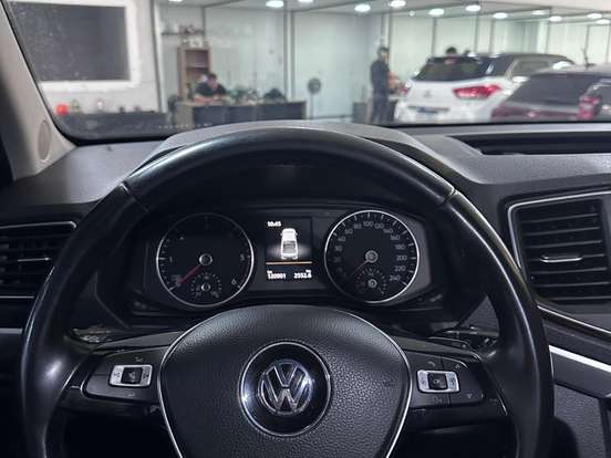 VOLKSWAGEN-AMAROK-3.0 V6 TDI DIESEL HIGHLINE CD 4MOTION AUTOMÁTICO VOLKSWAGEN-AMAROK-2019