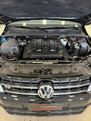 VOLKSWAGEN-AMAROK-2021