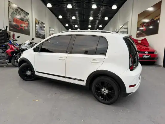VOLKSWAGEN-CROSS UP-1.0 TSI 12V FLEX 4P MANUAL VOLKSWAGEN-CROSS UP-2017