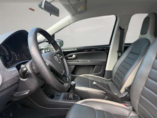 VOLKSWAGEN-CROSS UP-1.0 TSI 12V FLEX 4P MANUAL VOLKSWAGEN-CROSS UP-2019