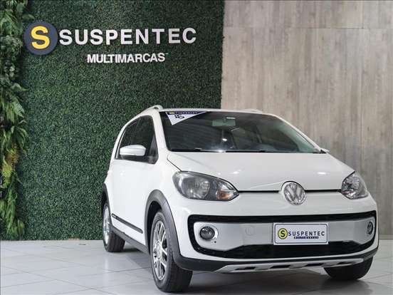 VOLKSWAGEN-CROSS UP-2015