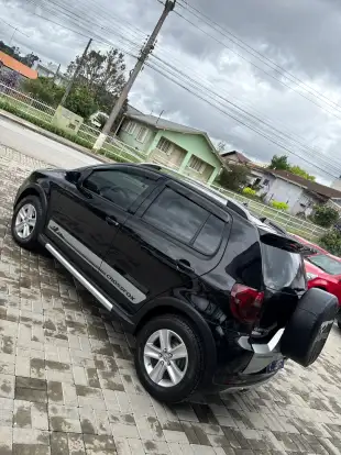 VOLKSWAGEN-CROSSFOX-2010