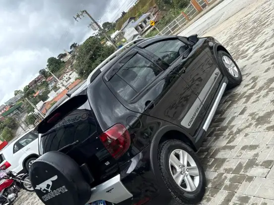 VOLKSWAGEN-CROSSFOX-1.6 MI FLEX 8V 4P MANUAL VOLKSWAGEN-CROSSFOX-2010
