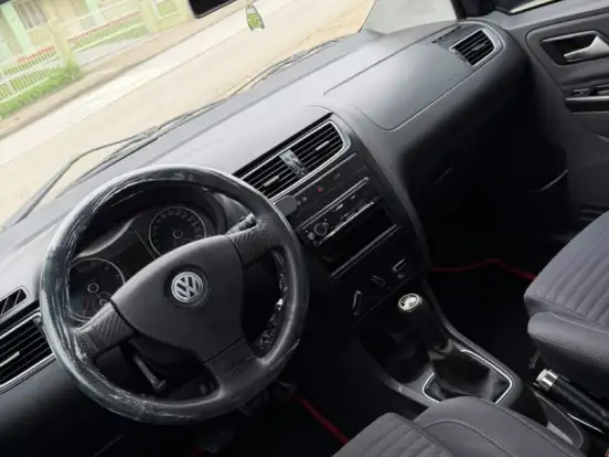 VOLKSWAGEN-CROSSFOX-1.6 MI FLEX 8V 4P MANUAL VOLKSWAGEN-CROSSFOX-2010