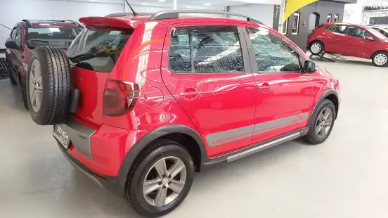 VOLKSWAGEN-CROSSFOX-1.6 MI FLEX 8V 4P MANUAL VOLKSWAGEN-CROSSFOX-2011