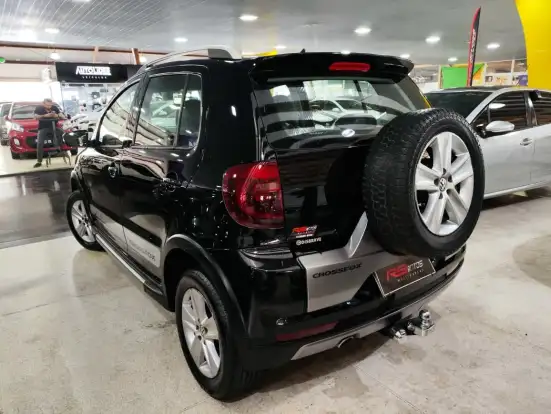 VOLKSWAGEN-CROSSFOX-1.6 MI FLEX 8V 4P MANUAL VOLKSWAGEN-CROSSFOX-2011