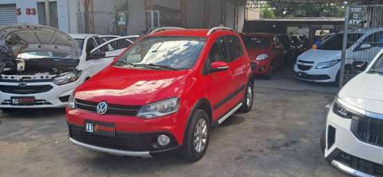 VOLKSWAGEN-CROSSFOX-2012