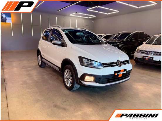VOLKSWAGEN-CROSSFOX-1.6 MSI FLEX 16V 4P MANUAL VOLKSWAGEN-CROSSFOX-2015
