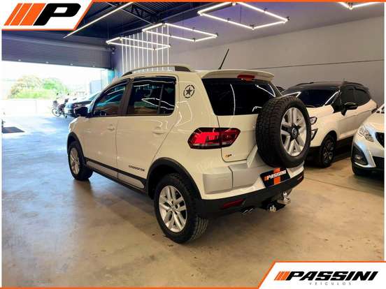 VOLKSWAGEN-CROSSFOX-1.6 MSI FLEX 16V 4P MANUAL VOLKSWAGEN-CROSSFOX-2015