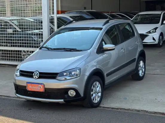 VOLKSWAGEN-FOX-1.6 MI 8V FLEX 4P MANUAL VOLKSWAGEN-FOX-2014