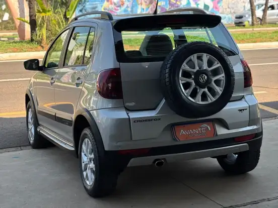 VOLKSWAGEN-FOX-1.6 MI 8V FLEX 4P MANUAL VOLKSWAGEN-FOX-2014