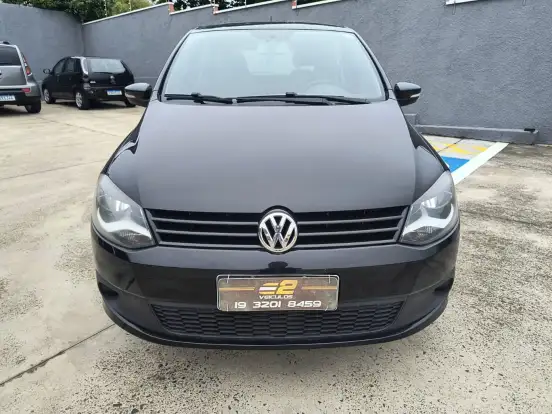 VOLKSWAGEN-FOX-2014