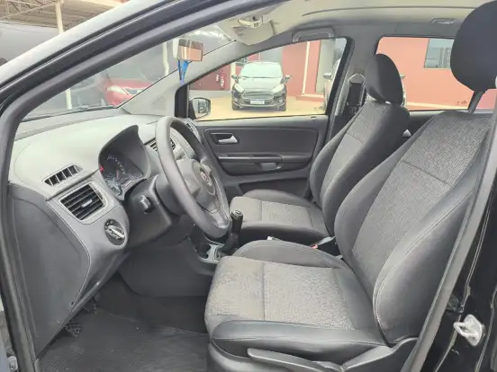 VOLKSWAGEN-FOX-1.6 MI 8V FLEX 4P MANUAL VOLKSWAGEN-FOX-2014