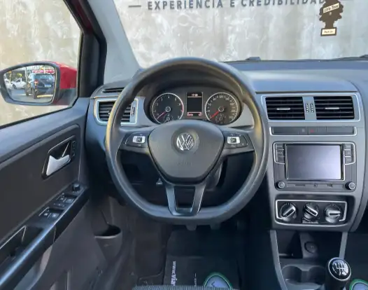 VOLKSWAGEN-FOX-2018