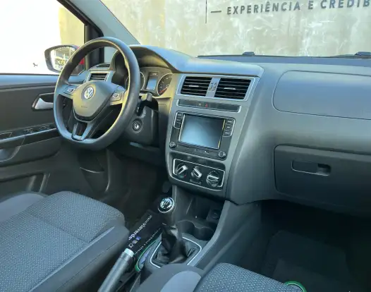 VOLKSWAGEN-FOX-2018