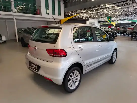 VOLKSWAGEN-FOX-2018