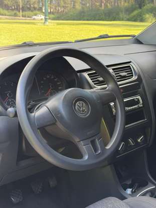 VOLKSWAGEN-FOX-1.0 MI 8V FLEX 4P MANUAL VOLKSWAGEN-FOX-2013