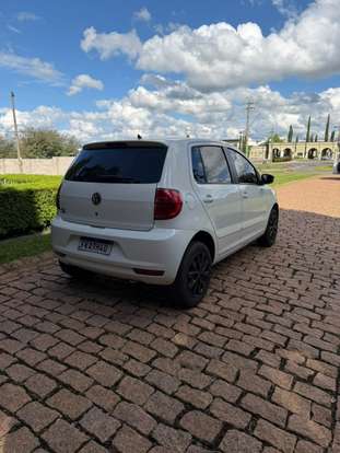 VOLKSWAGEN-FOX-1.0 MI 8V FLEX 4P MANUAL VOLKSWAGEN-FOX-2013