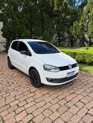VOLKSWAGEN-FOX-2013