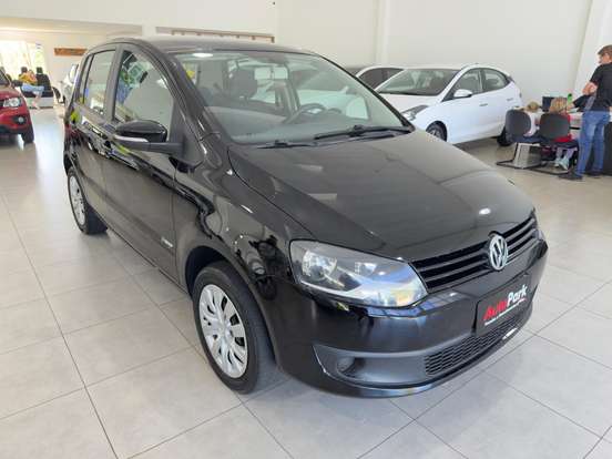 VOLKSWAGEN-FOX-1.0 MI 8V FLEX 4P MANUAL VOLKSWAGEN-FOX-2012